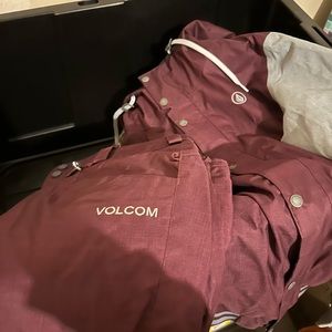 Women’s Volcom set